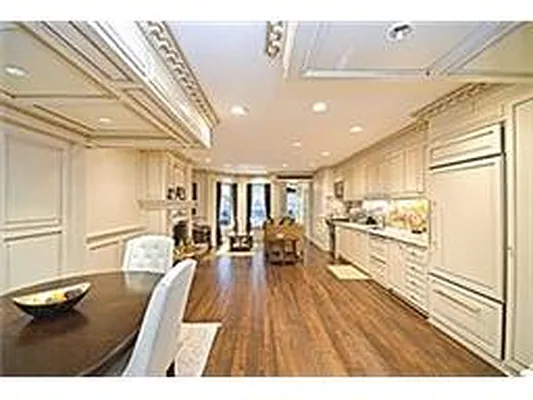 Rented by Douglas Elliman | media 21