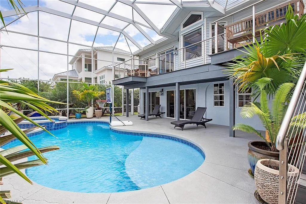 3 bed, 2.0 bath, 3484 sqft, $20,000 — Photo 3