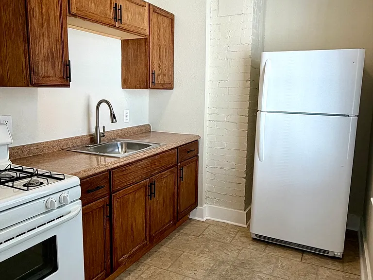 512 E Quincy St #3 — Photo 10
