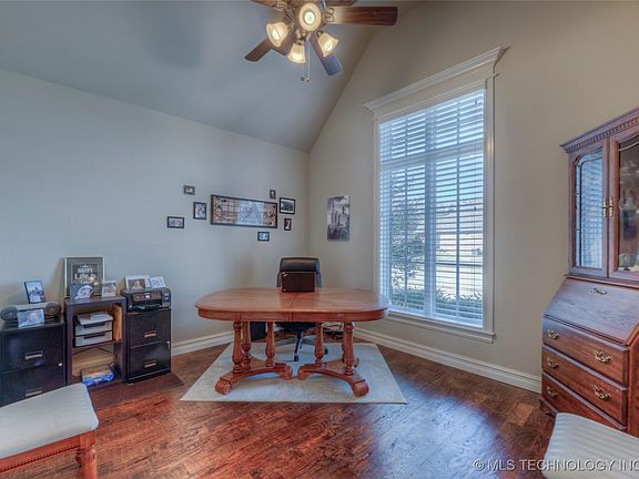 5th image of 4117 W Winston St