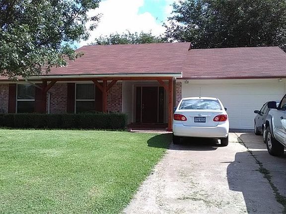 2nd image of 3532 Shorecrest Dr