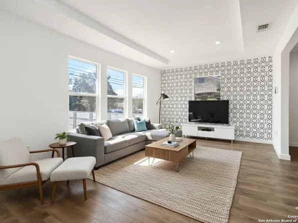 2131 Burnet, San Antonio, TX 78202