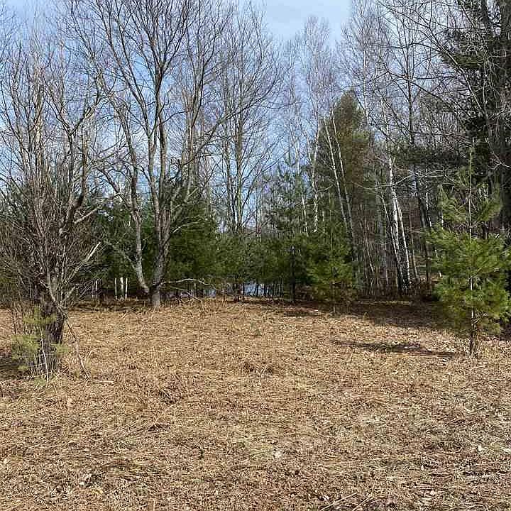 1st image of 28 Lakes Park Pioneer Dr