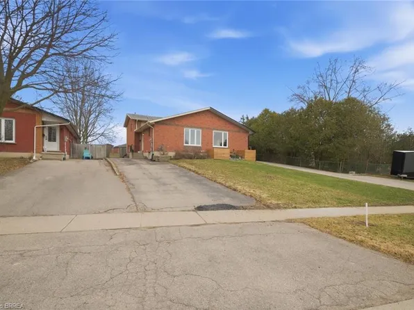 7 Forest Dr, Brant, ON N3L 3L2