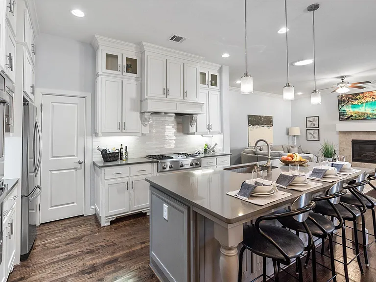 408 Montpelier Dr — Photo 23