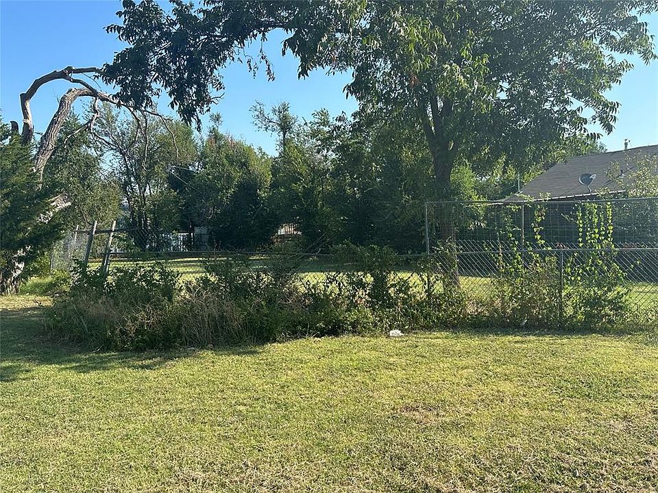 2nd image of 2667 SW 41st St #17