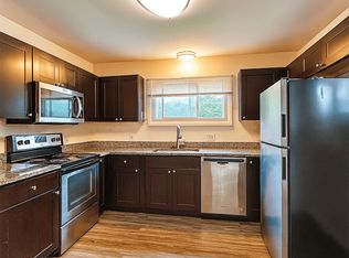 2136 Washtenaw Ave, Ann Arbor, MI 48104