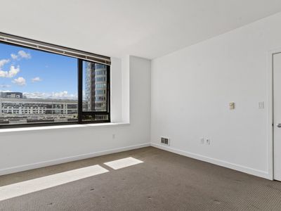 260 King St Unit 677 - Main Image