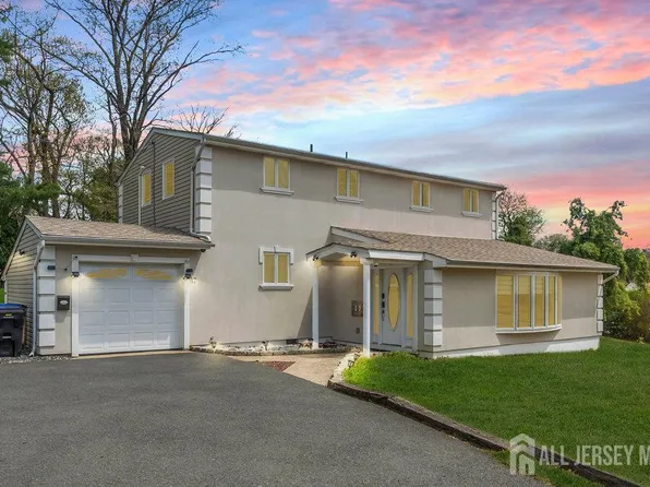 17 Thomas Rd, East Brunswick, NJ 08816