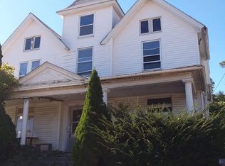 236 N Kellogg St, Galesburg, IL 61401