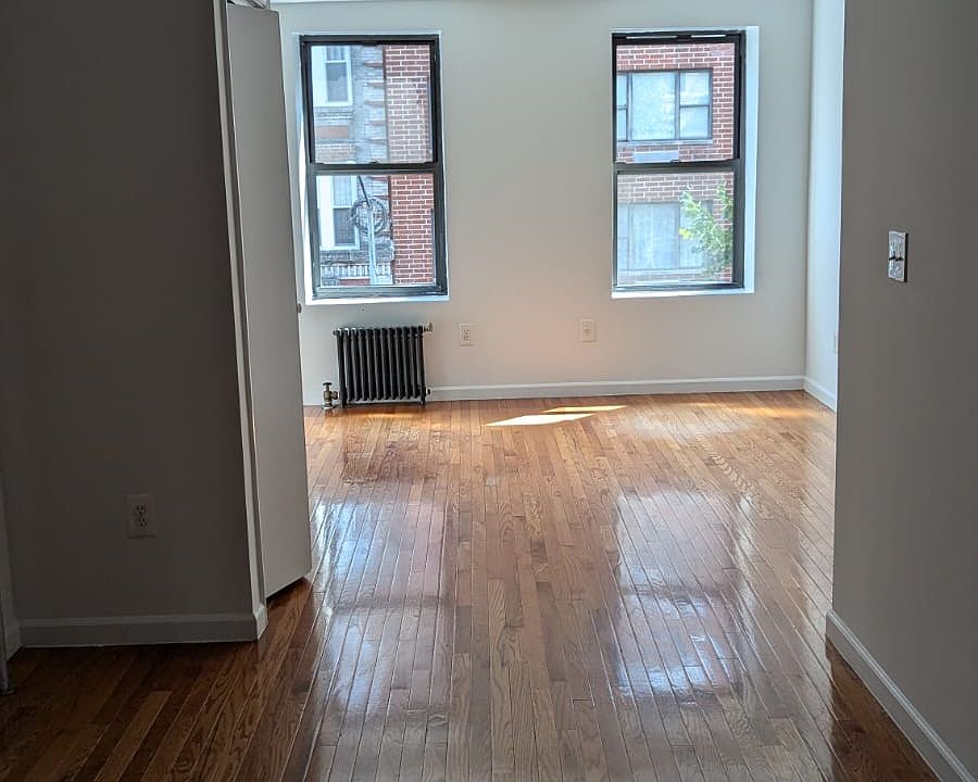 1st image of 317 E 9th St APT 5