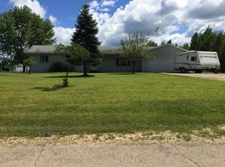 E11442 Hanson Rd, Clintonville, WI 54929