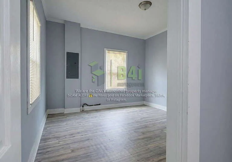 705 Barnesville St — Photo 9