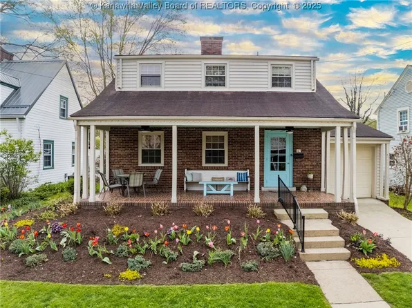 307 Shawnee Cir, Charleston, WV 25304