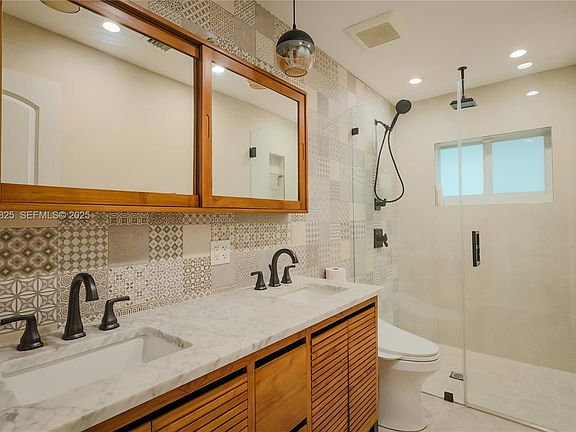 4th image of 9870 SW 96th St