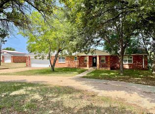 20519 County Road 4114, Lindale, TX 75771