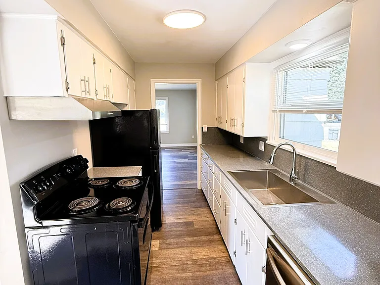 14402 Washington Ave SW #1 — Photo 18