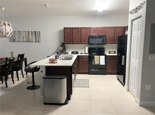 290 NW 109th Ave APT 220, Miami, FL 33172
