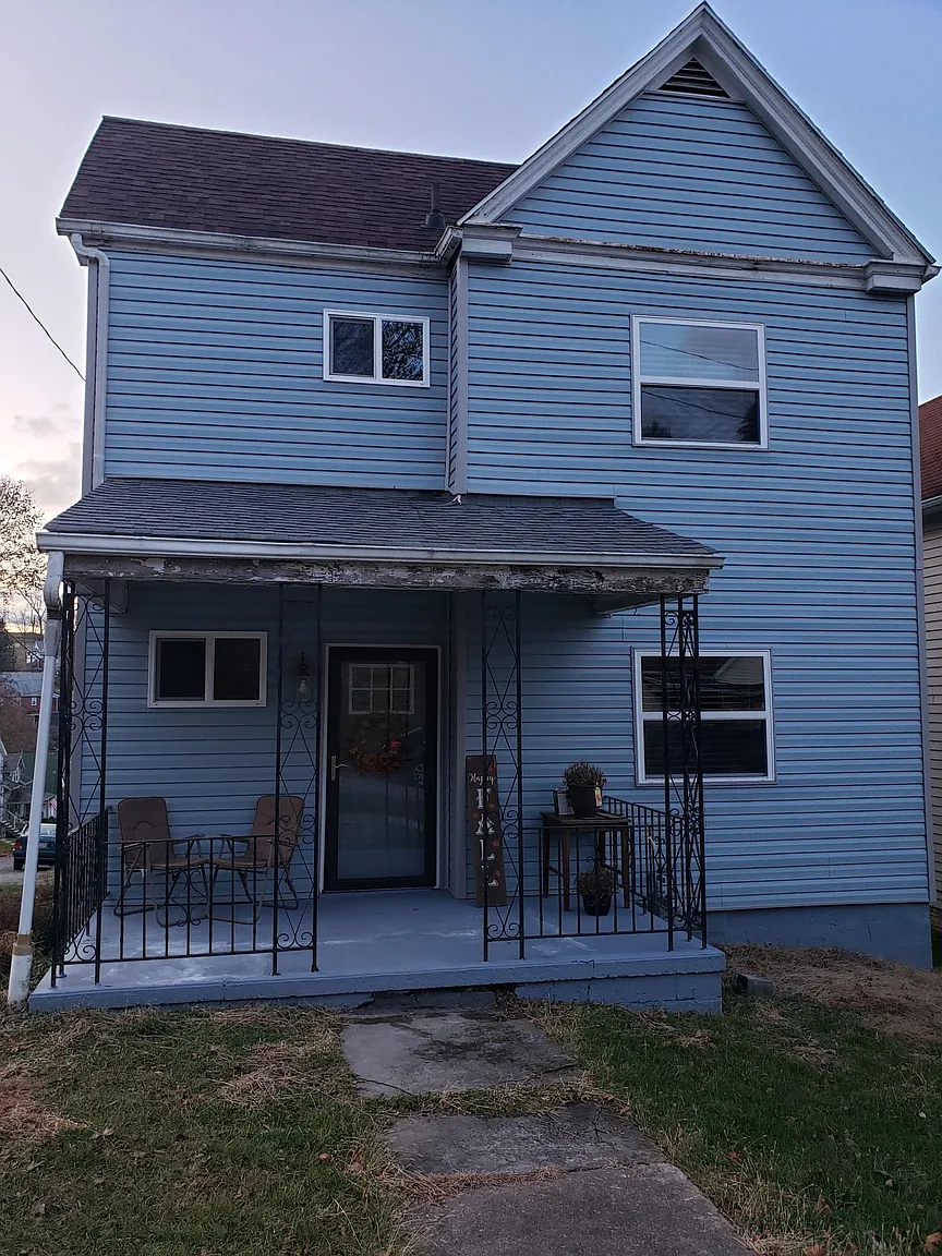 99 Murray Ave photo 1