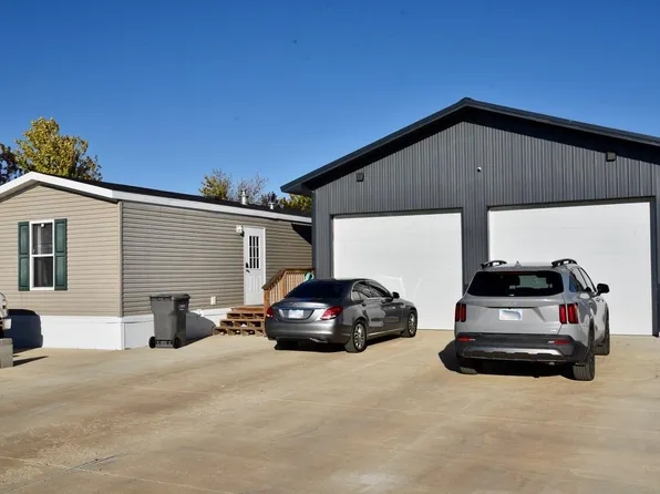 222 Bass Ave, Pierre, SD 57501