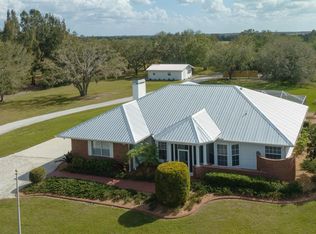 1950 Bern Creek Loop, Sarasota, FL 34240