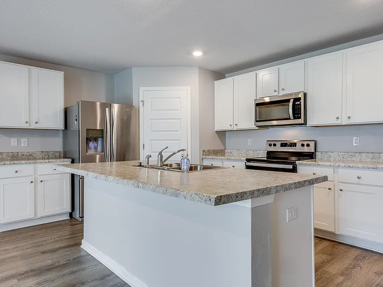 310 Flounder St — Photo 7