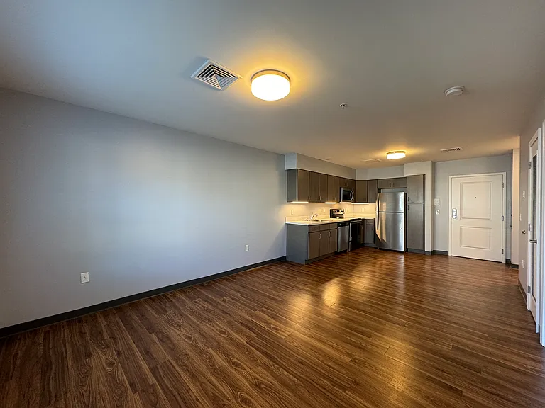 The Ridge at Eastern Trails Apartments — Photo 20