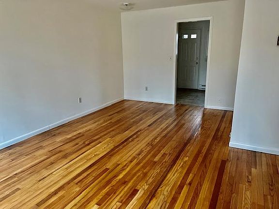 3rd image of 45 Church St