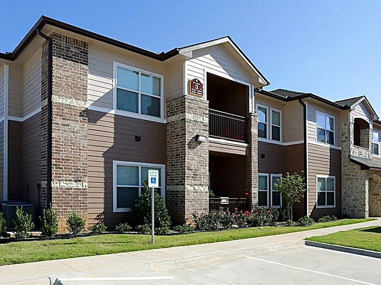 Cypress Creek Apartments — Photo 21