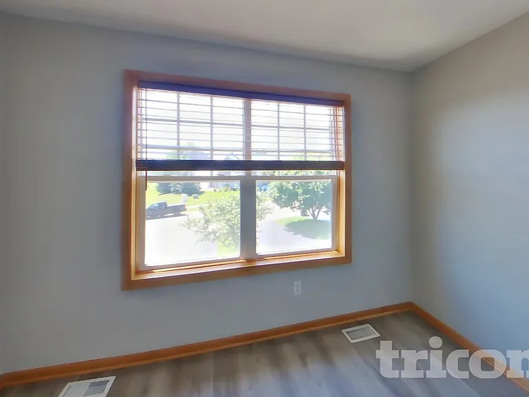 15311 Louisiana Ave — Photo 11