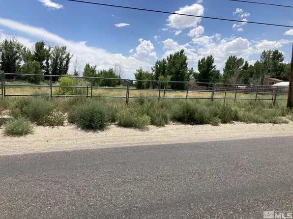 Wade Ln, Fallon, NV 89406