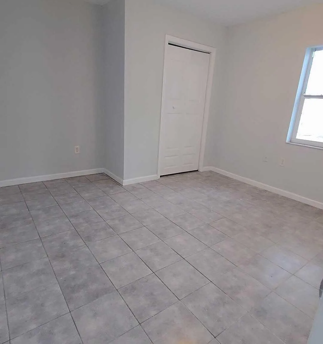 1 bed, 1.0 bath, 3808 sqft, $1,600 — Photo 1
