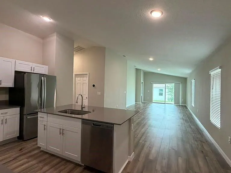 4904 Mainsail St — Photo 9