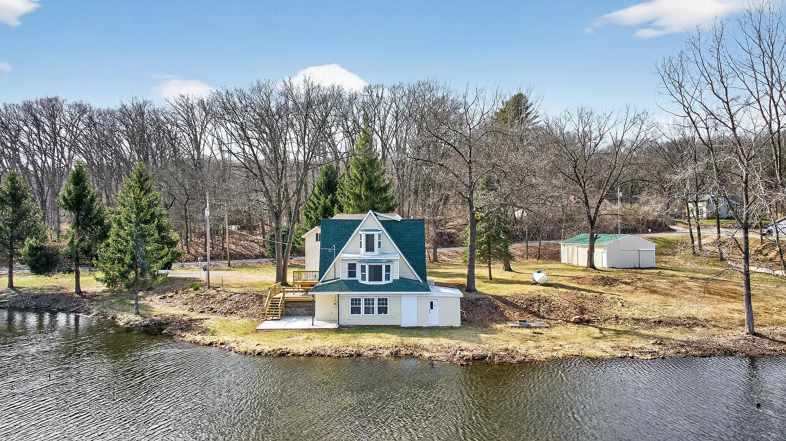 3891 Wellman Rd photo 1