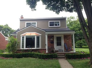 1599 Cheltenham Rd, Birmingham, MI 48009