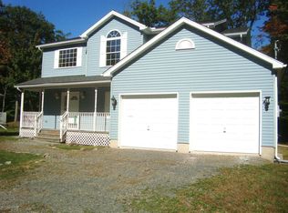 3159 Hamlet Dr, Tobyhanna, PA 18466