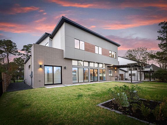 4th image of 51 Huntsmans Horn Cir