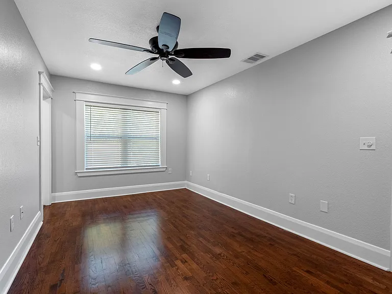 306 E Selma Ave #102 — Photo 29