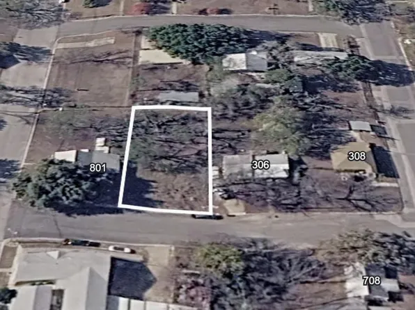 801 West Ave #B-2, Lampasas, TX 76550