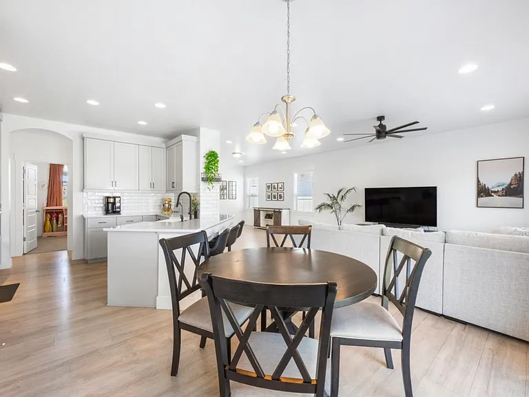 5962 W Milano Dr — Photo 12