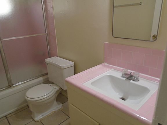 4th image of 925 N Garfield Ave APT 2