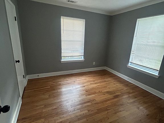 5th image of 3196 Hardin Ave #2