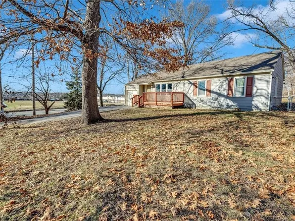316 NW 82nd St, Kansas City, MO 64118