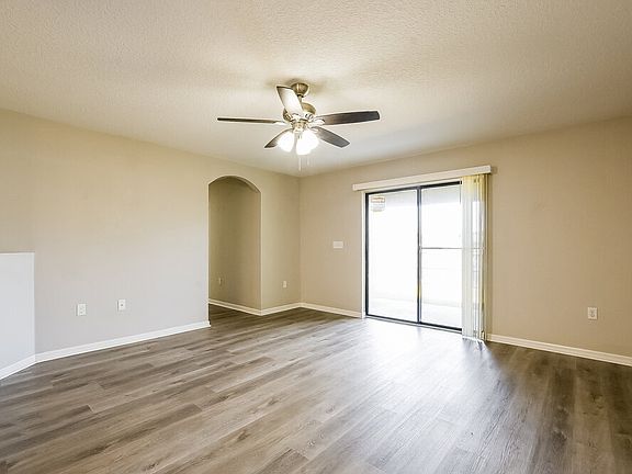 5th image of 2353 Bexley Dr