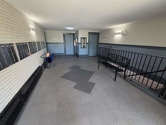 3rd image of 1045 Howie Ave #208