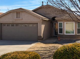 724 Autumn Meadows Dr NE, Rio Rancho, NM 87144