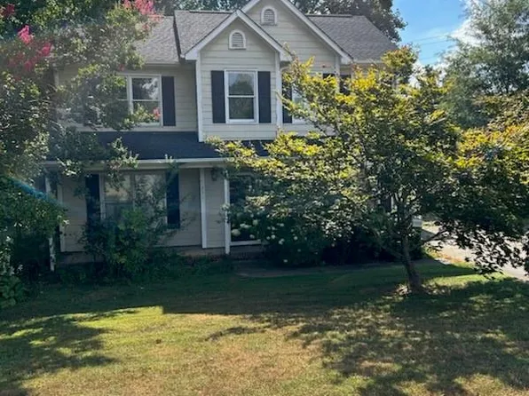 577 Tryon Pl, Gastonia, NC 28054
