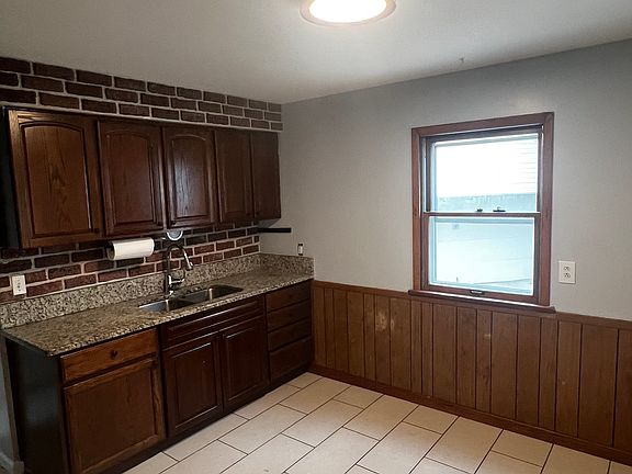 3rd image of 3971 Lonna Ct
