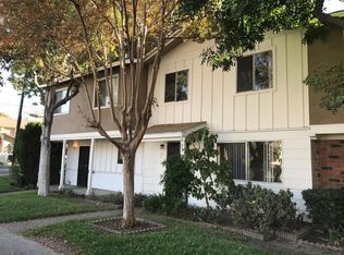 696 E 5th St, Azusa, CA 91702