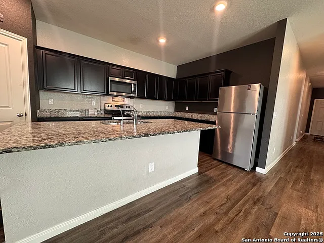 8607 Rock Mdw — Photo 31